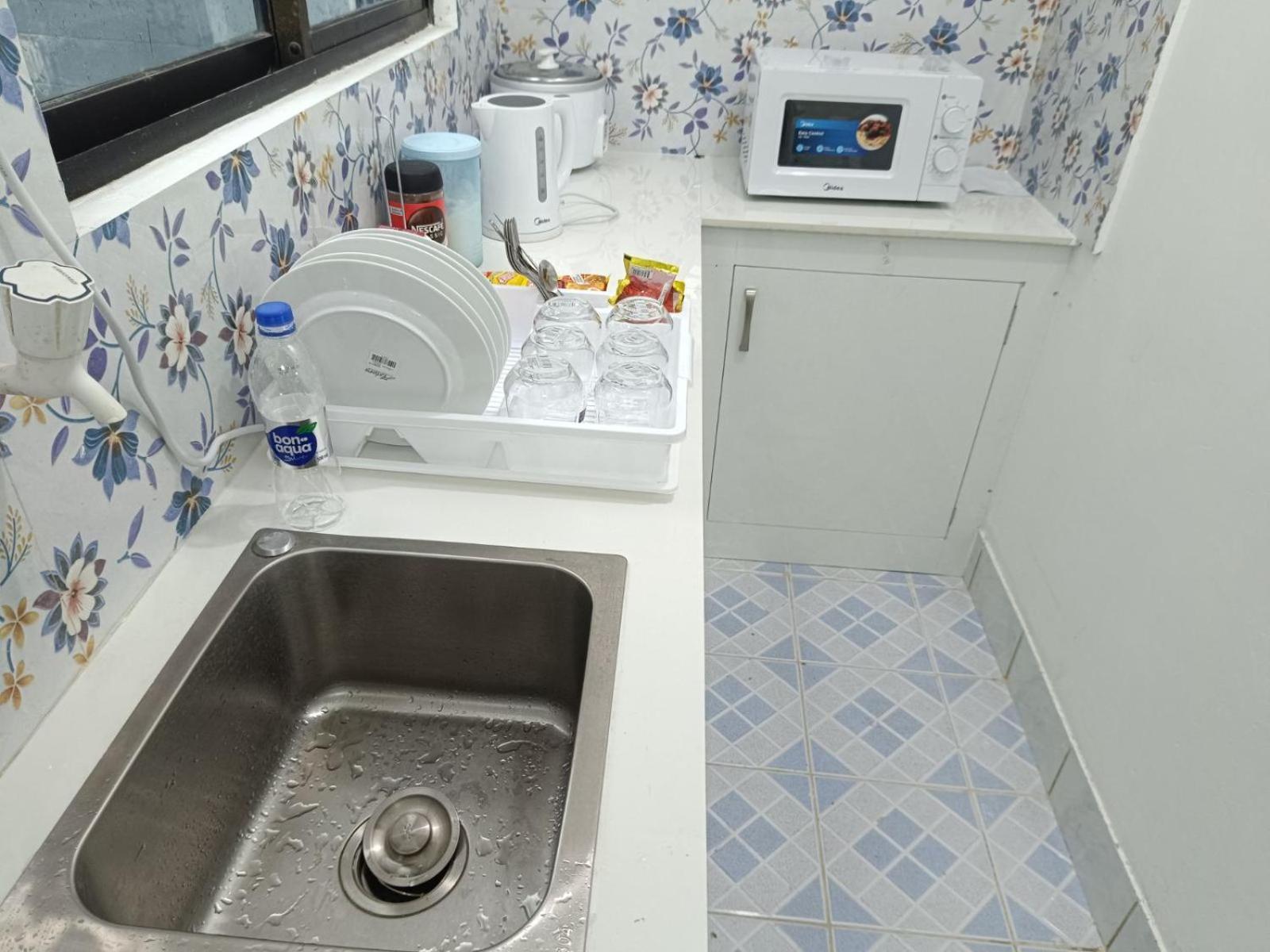 Ontrack Travel Transit Hotel ماليه المظهر الخارجي الصورة