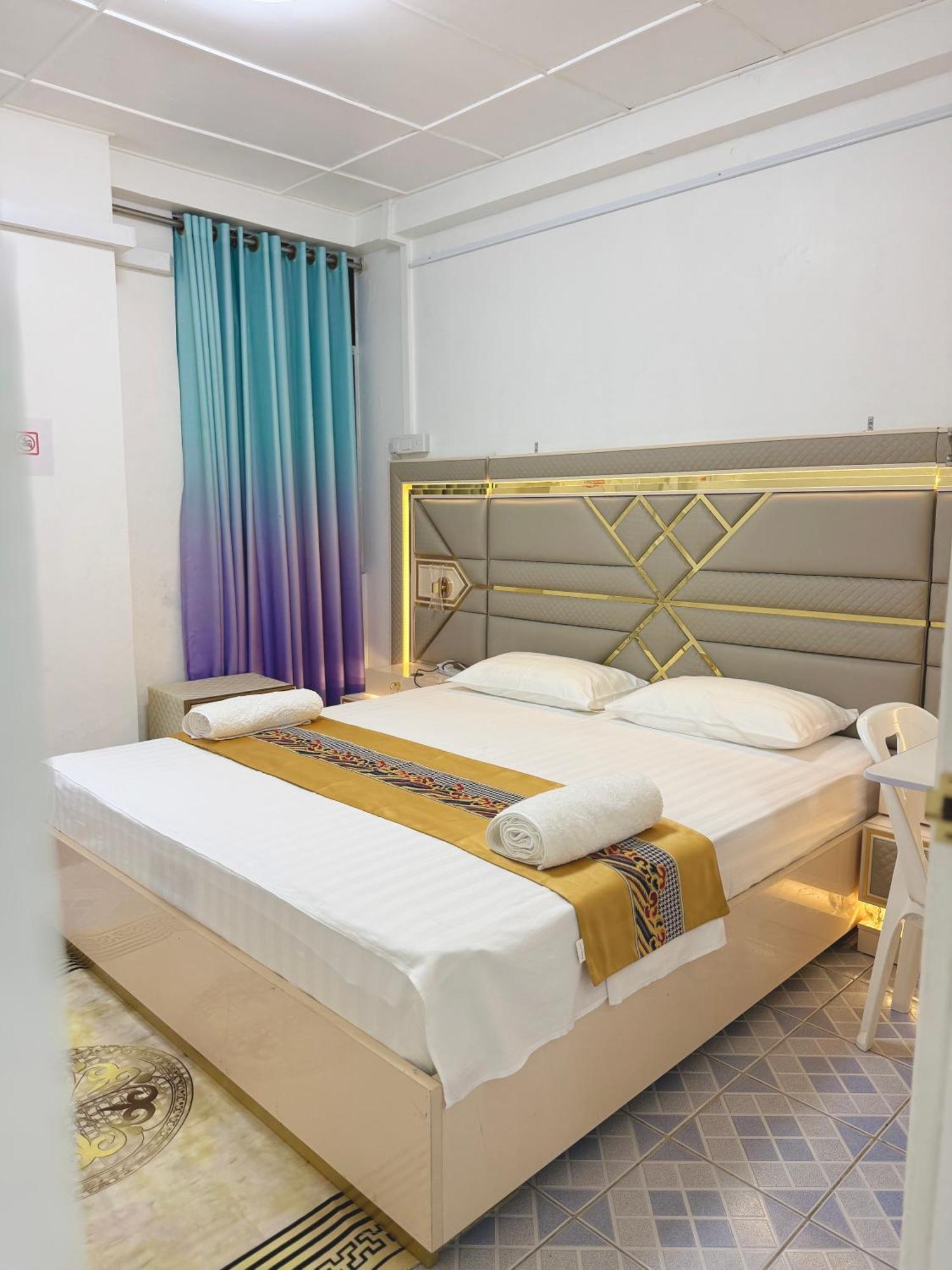 Ontrack Travel Transit Hotel ماليه المظهر الخارجي الصورة